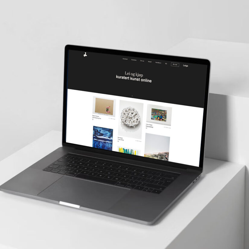 Leigas nettbutikk for utleie og salg av kuratert kunst, vist på en bærbar PC